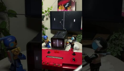 国産初のテレビゲーム機・テレビテニス(エポック社/1975年)を、2021年製のIPS液晶ゲーミングモニタ(ASUS/24.5インチ)で映してみたでござる